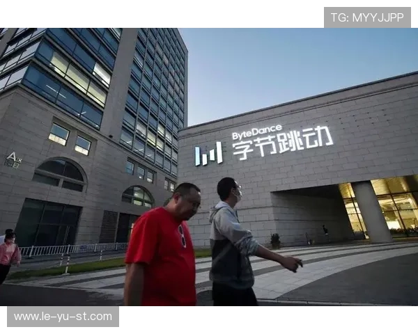 科技投资启示录：为什么需要后卫思维？以2025年英伟达暴跌为例