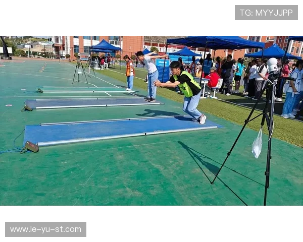 跳远技巧解析:提升起跳、空中姿态与着陆的关键要点 跳远技巧解析:提升起跳、空中姿态与着陆的关键要点