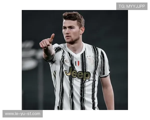 德里赫特站位解析:稳守后防新标杆 德里赫特站位解析:稳守后防新标杆